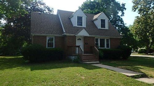 902 Bunker St, Bull Valley, IL 60098-3937