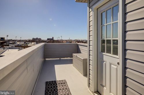 934 Ellsworth St, Philadelphia PA 19146-3010 exterior