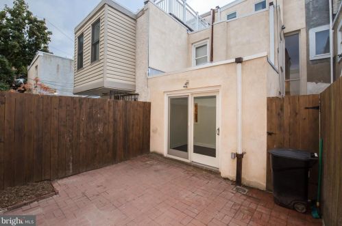 608 21 St, Philadelphia PA 19121-3944 exterior