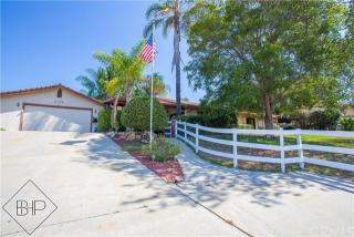 1551 Sycamore Way, Fallbrook, CA 92028-8233