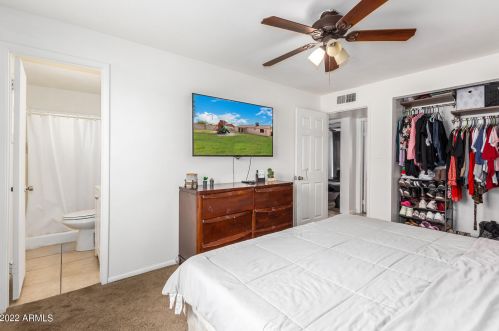 2221 61 Dr, Phoenix AZ 85033-4603 exterior