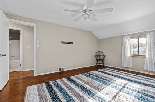 326 Altoona Pl, Pittsburgh PA  15243-2063 exterior