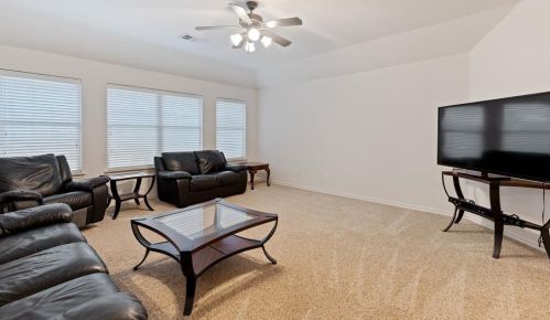 5141 Golfside Dr, Frisco TX 75035-8297 exterior