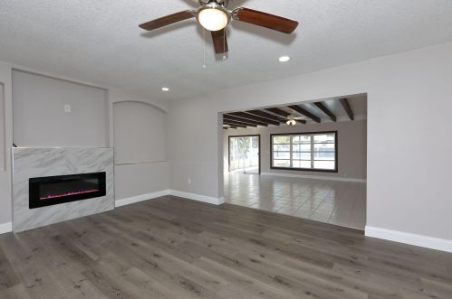 1103 Colonial Rd, Fort Pierce FL 34950-5025 exterior