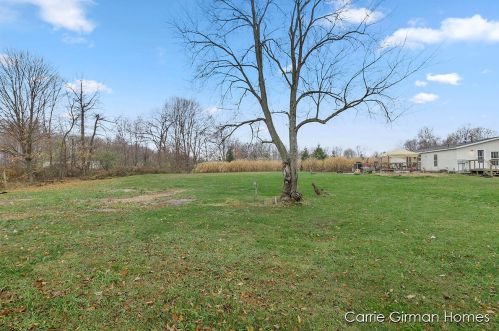 1660 120 Ave, Allegan MI 49010-8527 exterior