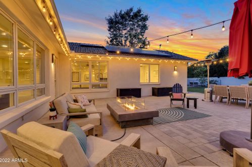 5828 3rd Ave, Phoenix AZ 85086-7201 exterior