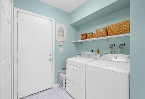 10427 Greentrail Dr, Boynton Beach FL 33436-4412 exterior