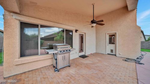 4977 Louis River Way, Tucson AZ  85718-4756 exterior