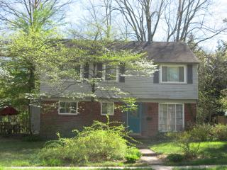 1600 Tilton Dr, Silver Spring MD  20902-3937 exterior