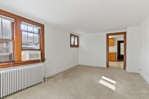 2233 63, Milwaukee WI 53213-1558 exterior