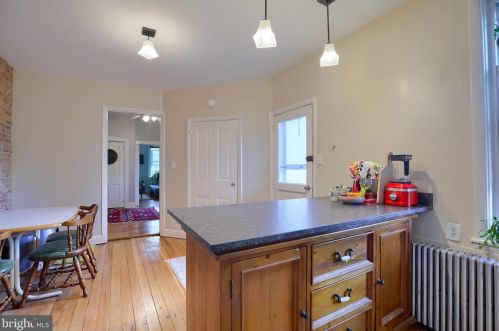 433 Walnut St, Lancaster PA 17603-3362 exterior