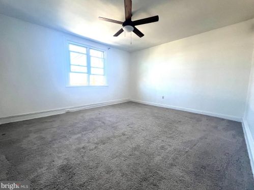 7174 Glenloch St, Philadelphia PA  19135-1215 exterior