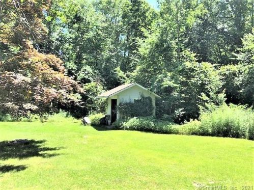 170 Stevenstown Rd, Deep River CT 06417-1508 exterior