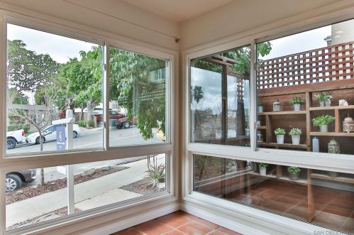 1936 Meade Ave, San Diego CA 92116-4017 exterior