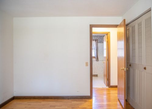 123 Bear Hole Rd, West Springfield MA 01089-1631 exterior