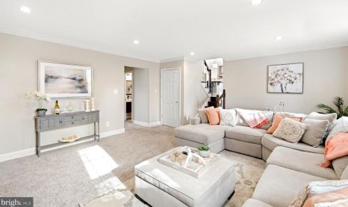 4721 Jasmine Dr, Rockville MD exterior