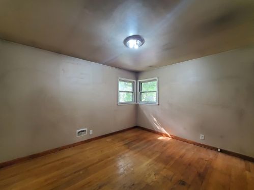 5151 83rd St, Milwaukee WI  53218-3647 exterior