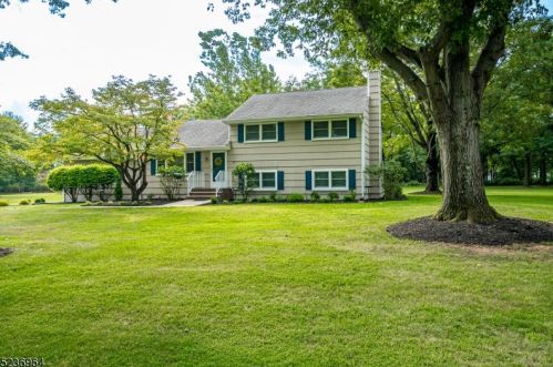 305 2nd Ave, Piscataway, NJ 08854-3635