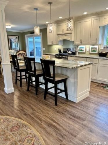 280 Blake Ave, Bohemia NY  11716-3415 exterior