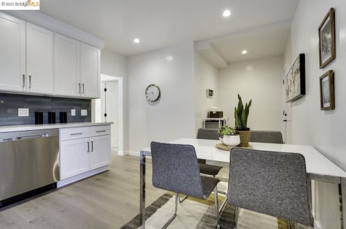 2043 Emerson St, Berkeley CA 94705-1813 exterior