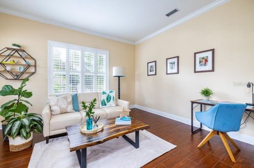 15704 Mifflin Ct, Tampa FL exterior