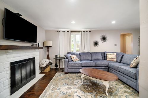 101 Harbeth Dr, Pittsburgh PA  15237-3327 exterior