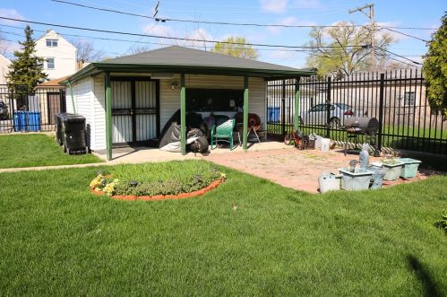 2252 Keeler Ave, Chicago IL 60652-1233 exterior