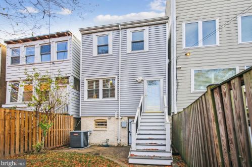 230 F St, Washington DC 20002-4931 exterior