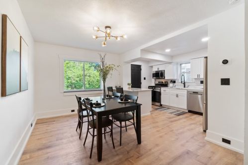 6620 Jackson St, Pittsburgh PA 15206-1764 exterior