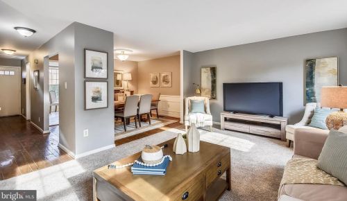 2685 Centennial Ct, Alexandria VA 22311-1304 exterior