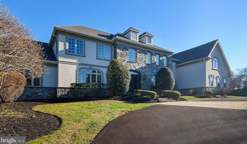 2221 Jefferson Ln, Huntingdon Valley PA 19006-6038 exterior