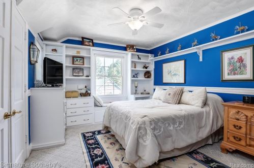 2703 Pointe Tremble Rd, Algonac MI 48001-4255 exterior