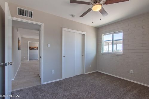 2202 Poquita Vis, Tucson AZ  85713-5128 exterior