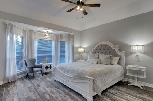 114 Leah Dr, Montgomery TX 77316-6818 exterior