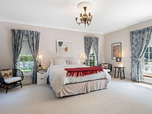 14 Overhills Dr, Saint Louis MO 63124-1532 exterior