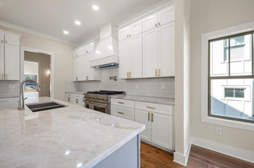 1055 Church St, Smyrna GA exterior