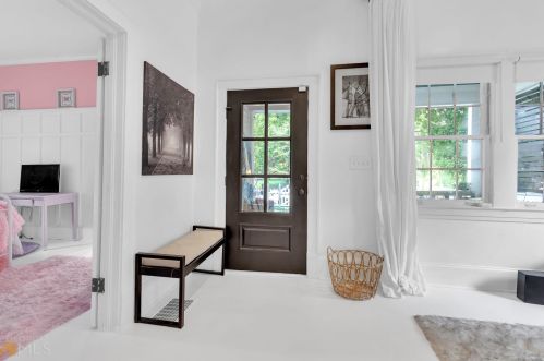 548 Holderness St, Atlanta GA 30310-1750 exterior