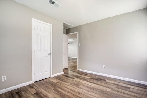 3705 Black Oak Dr, Dallas TX 75241-3308 exterior