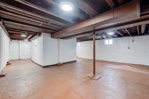 1403 2 Ave, Broadview IL 60153-2212 exterior