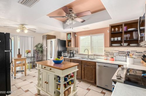 7809 Elm St, Phoenix AZ 85033-1102 exterior