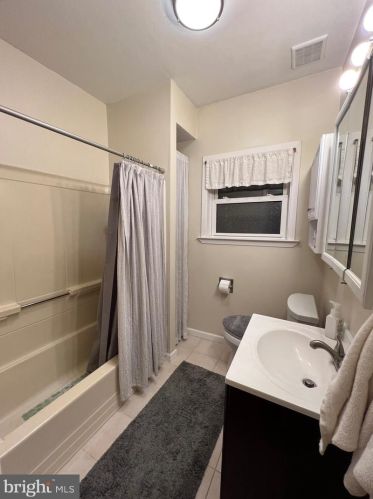 24 Haviland Ave, Camden NJ 08106-1020 exterior