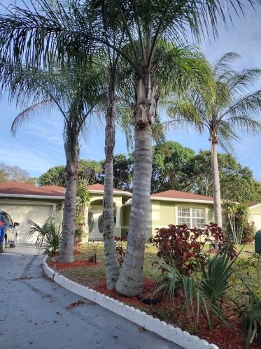 318 24th St, Fort Pierce FL  34950-3740 exterior