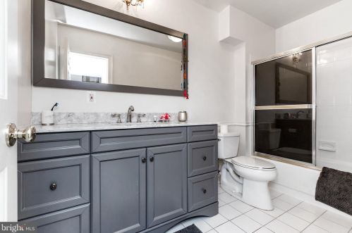 9820 Avenel Farm Dr, Rockville MD 20854-5410 exterior