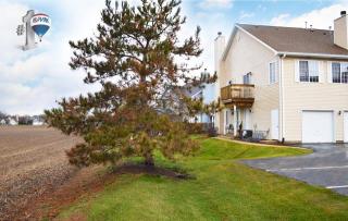 1668 Bridle Post Dr, Aurora, IL 60506-1849