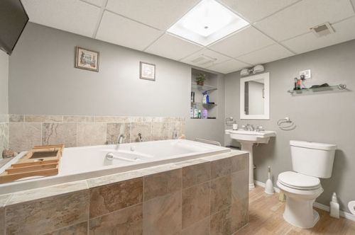 10006 Indiana Ave, Chicago IL 60628-2126 exterior