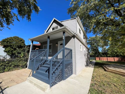 11939 Calumet Ave, Chicago IL  60628-6224 exterior