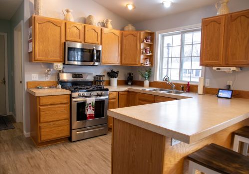 5785 Richmond Ave, Meskegon, MI 49442-3161