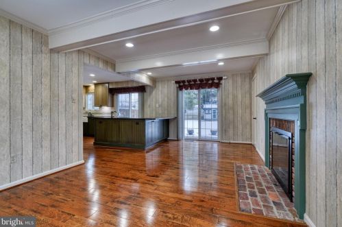 1609 Mithering Ln, Silver Spring MD 20905-7045 exterior