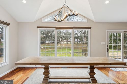 114 Woodview Ln, Riverton NJ  08077-3218 exterior