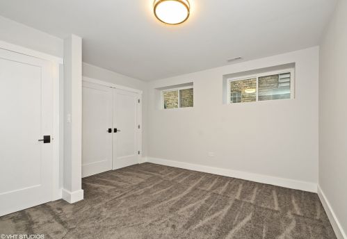 2317 Addison St, Chicago IL 60618-6042 exterior